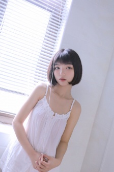 美女扒开腿让男人桶爽直播