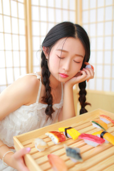 赤裸狂花